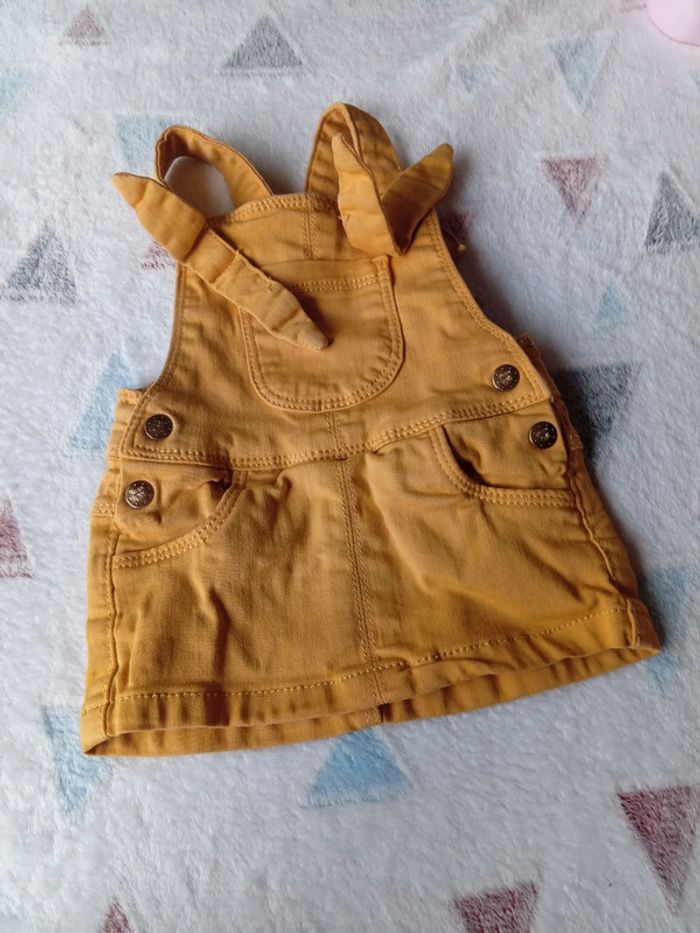 Robe salopette jaune - photo numéro 2