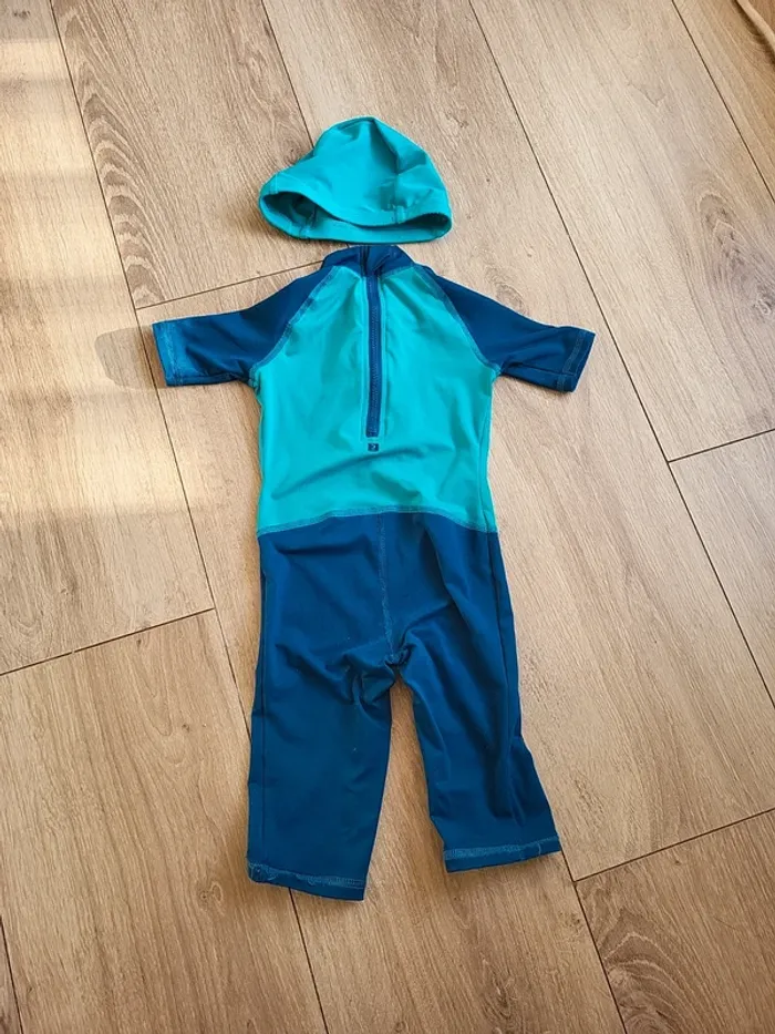 Combinaison piscine + bonnet - photo numéro 2