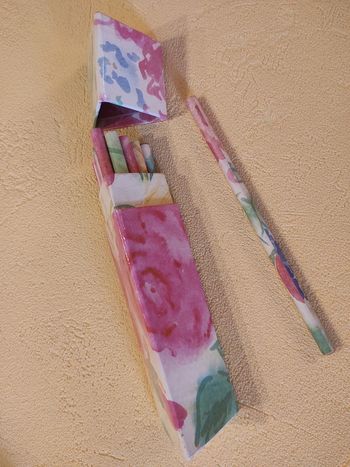 Boîte crayons de papier