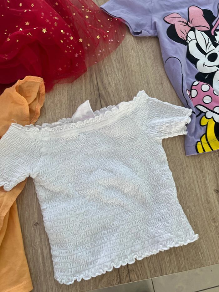 Lot 5 vêtements fille 6-7 ans en très bon état - photo numéro 3