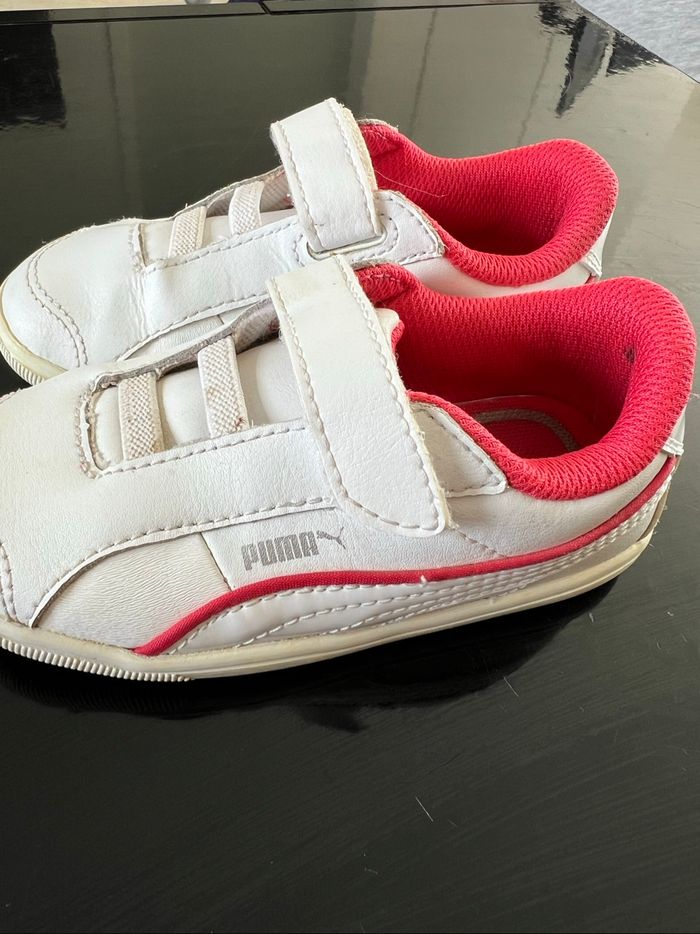 Chaussure fille puma taille 24 - photo numéro 2