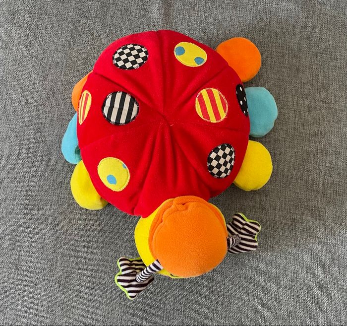 Peluche tortue avec sons au toucher - photo numéro 2