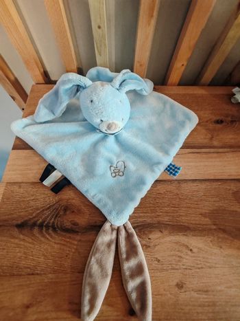 Lapin nattou bleu et beige Alex et bibou