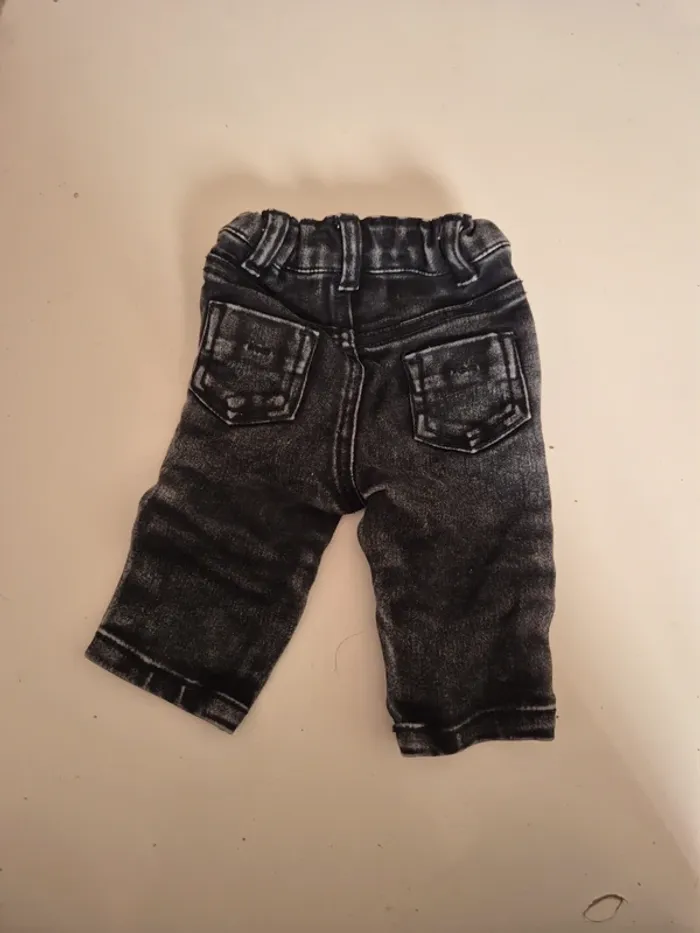 Pantalon 1 mois - photo numéro 3