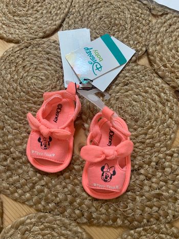 Sandale bébé fille disney minnie 0-3 mois  neuve avec étiquette