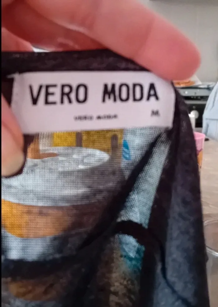 Très joli débardeur doublé vero moda taille M en très bon état - photo numéro 4
