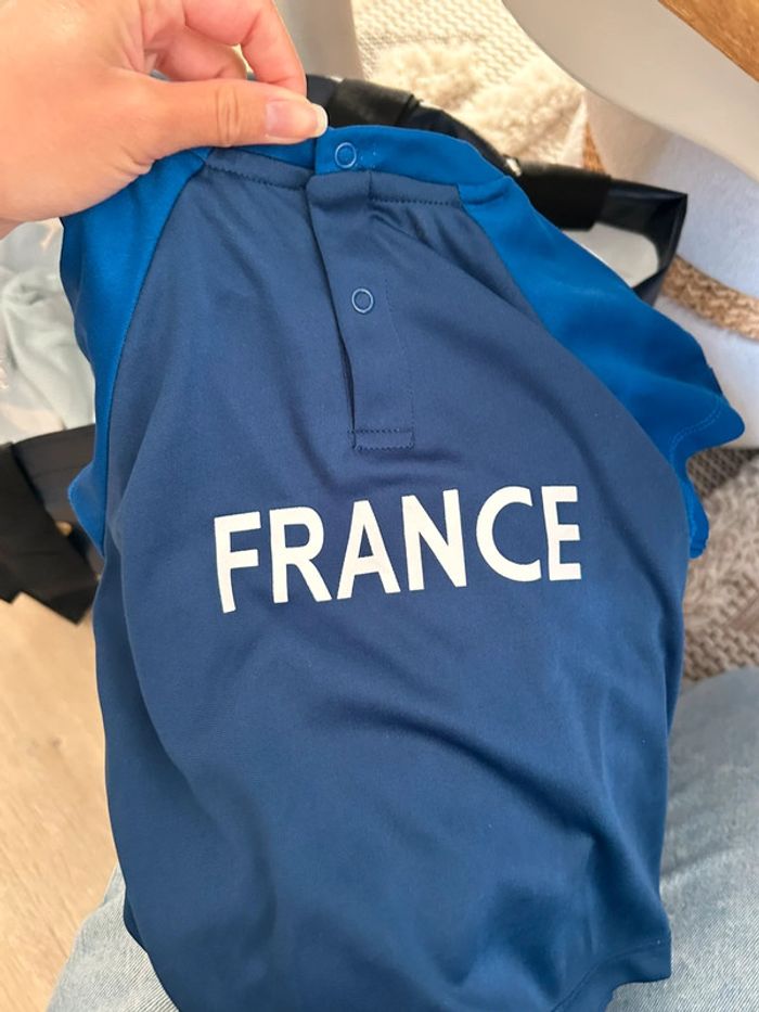 Lot 2 T-shirt’s bébé équipe de France 12 mois - photo numéro 4