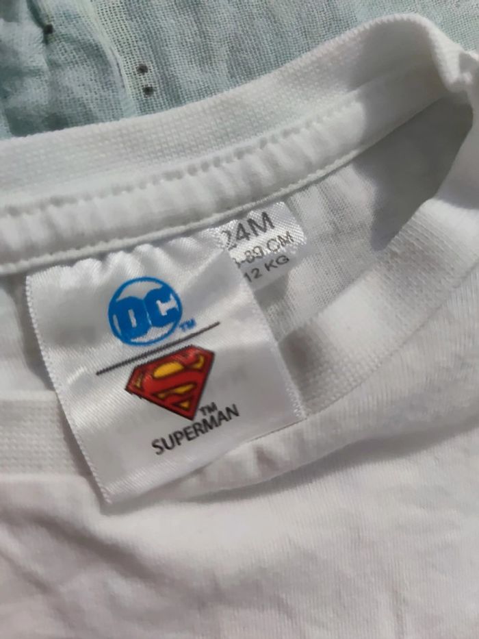 T-shirt forever Superman T.24 mois - photo numéro 2