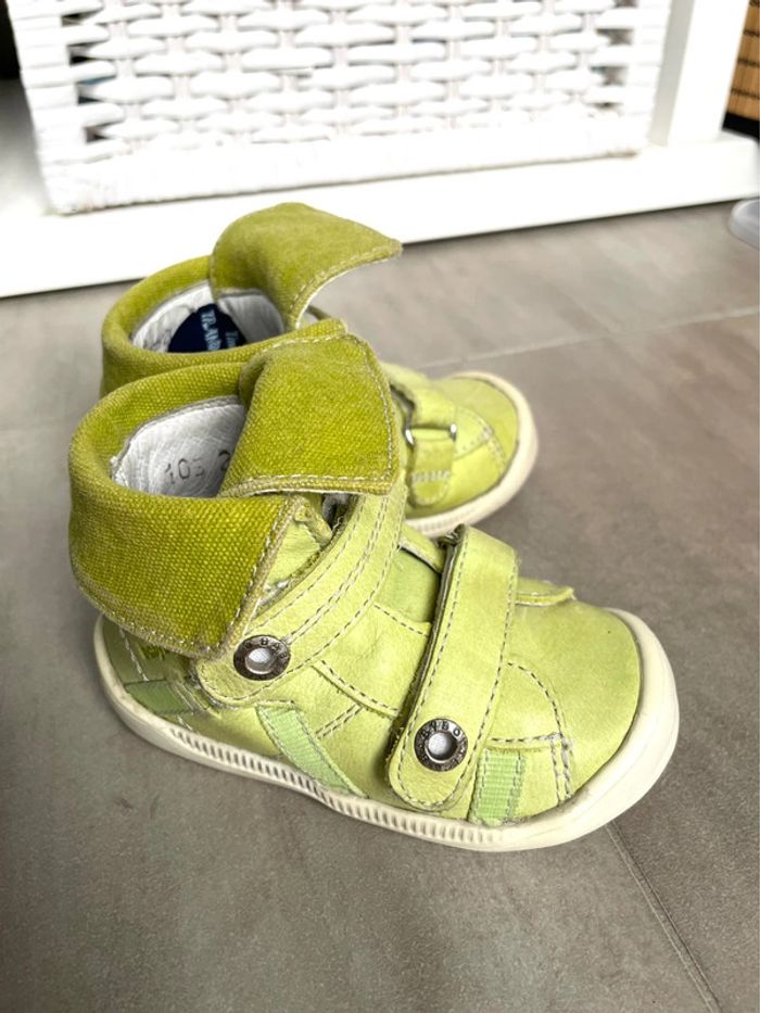 Chaussures garçon, babybotte taille 20