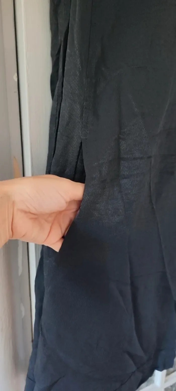 Robe noire Sandro taille 2 - photo numéro 4