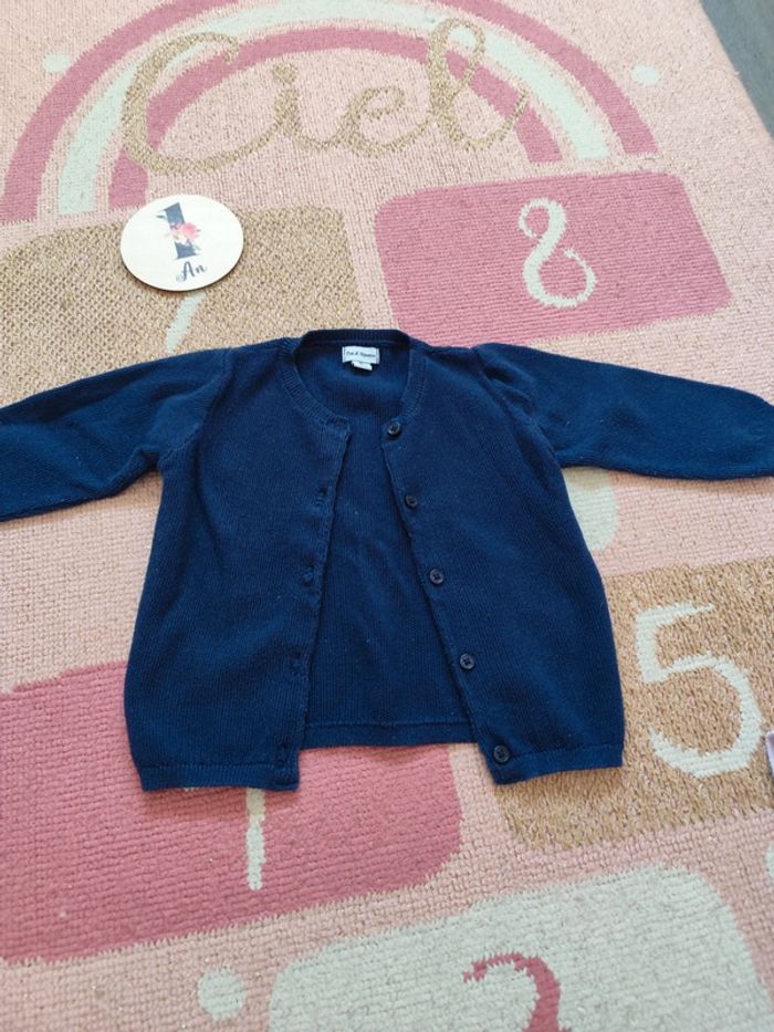 Lot gilets 12 mois - photo numéro 6