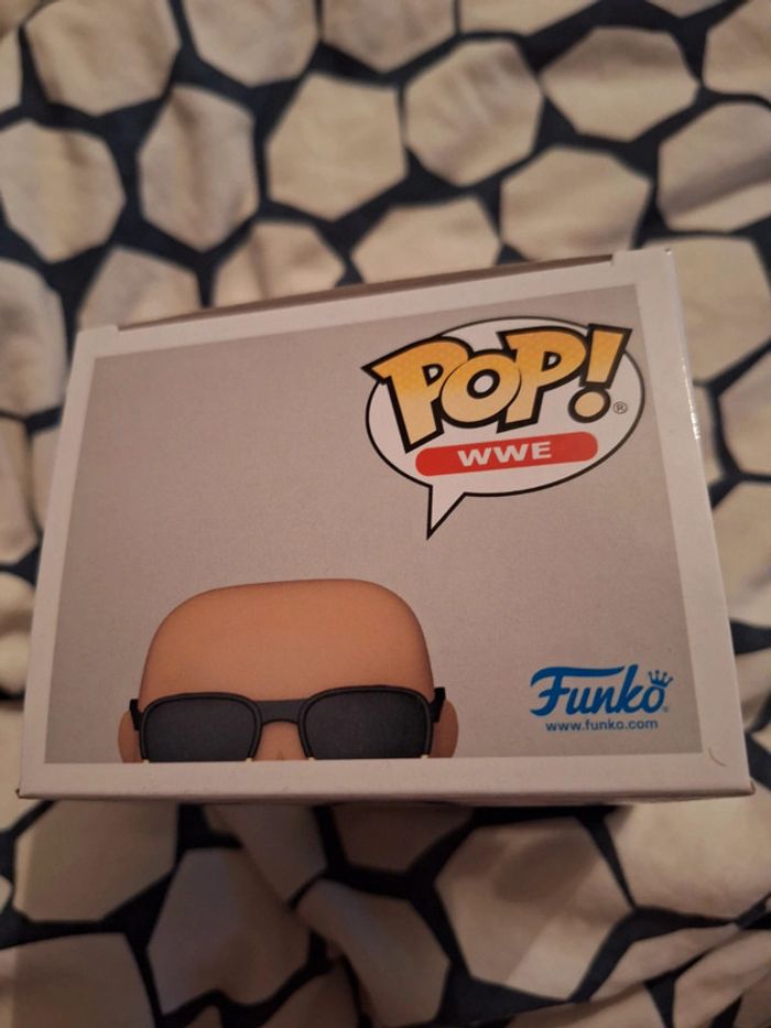 Funko pop wwe wrestlemania the rock final boss 168 - photo numéro 4
