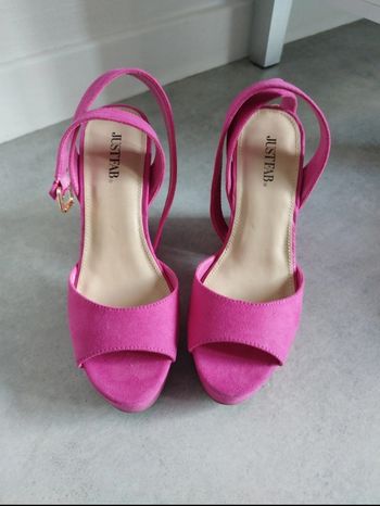 Sandale à talons