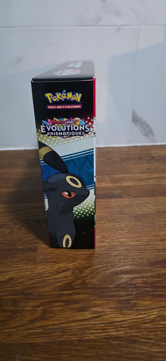 Pokemon coffret evolution prismatique avec figurine - photo numéro 5