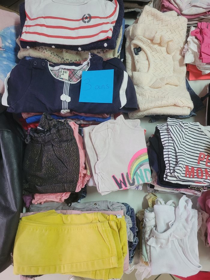Lot vêtements fille de 3 mois à 4 ans - photo numéro 9