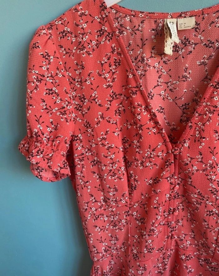 Petite robe d’été casuals avec fleurs de cerisiers - photo numéro 2