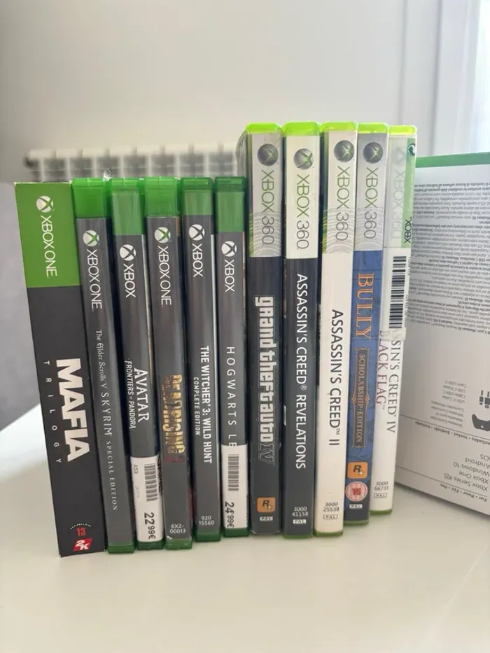 Dans sa boîte · Xbox · Series X · Noir - photo numéro 6