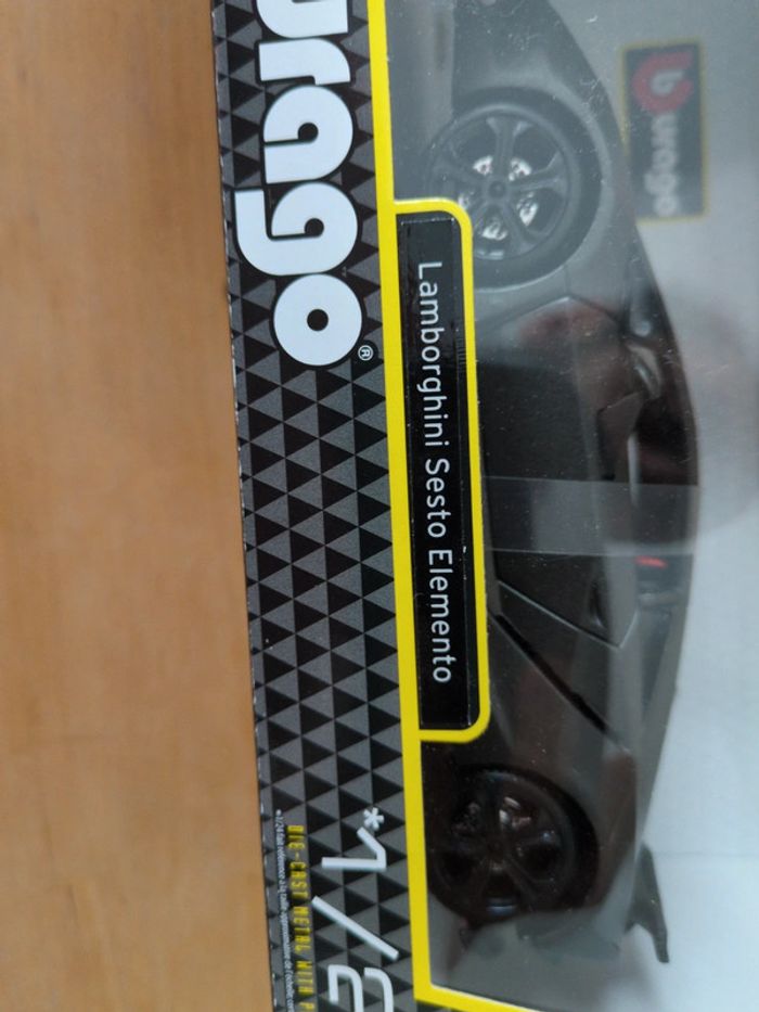 Voiture 1/24 bburago Lamborghini sesto elemento - photo numéro 2