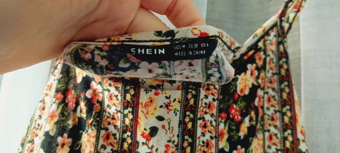 Robe longue femme Shein, motif fleuri, taille M, en très bon état. - photo numéro 6