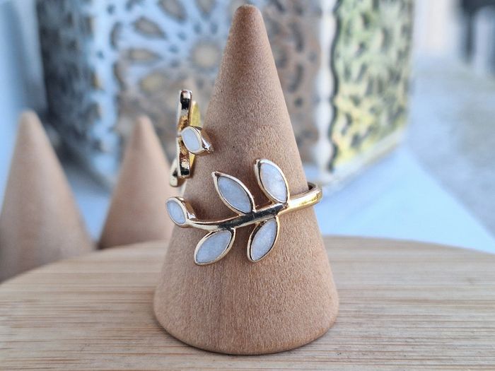 Bague Ouverte Ajustable en feuille Doré minimaliste, feuille en nacre blanche, feuille de Dainty - photo numéro 4