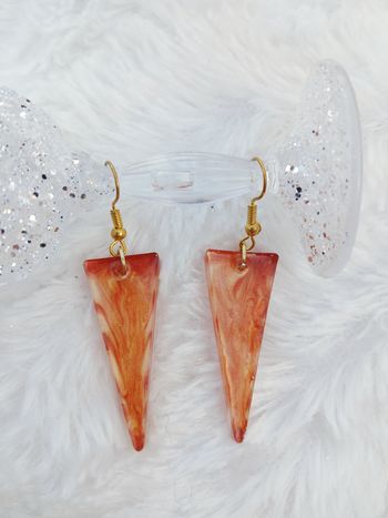 Boucles d'oreilles triangles oranges 