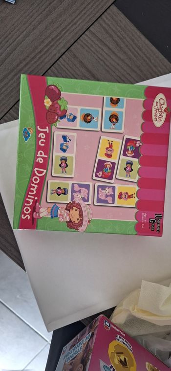 Dominos charlottes aux fraises