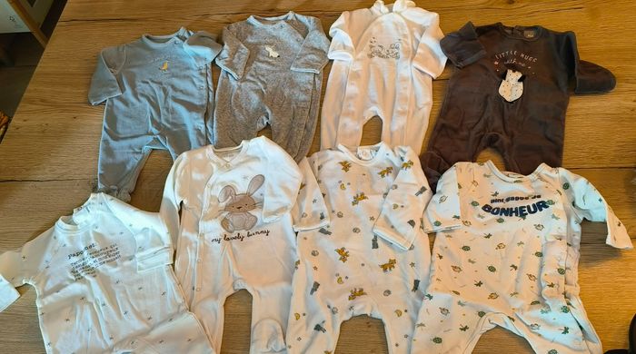 Pyjamas 6 mois neuf