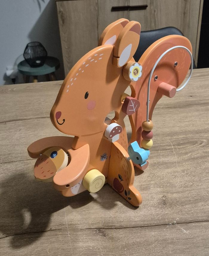 Écureuil d'activités en bois - photo numéro 2
