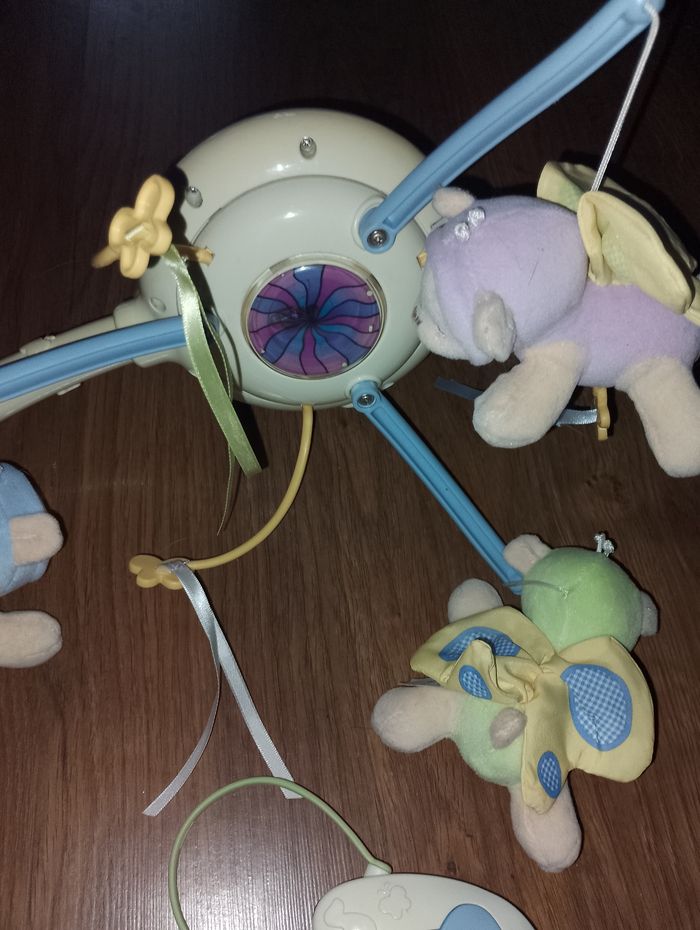 Mobile musical Fisher Price veilleuse avec télécommande - photo numéro 5