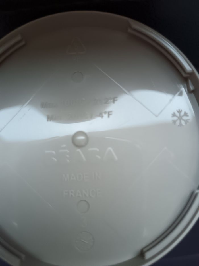 Boîtes de doseuses de lait marque Béaba en excellent état. - photo numéro 9