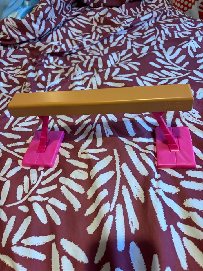 Barre de gym barbie