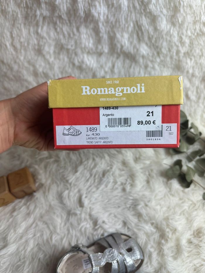 Paire de sandales argentées Romagnoli taille 21 - photo numéro 8