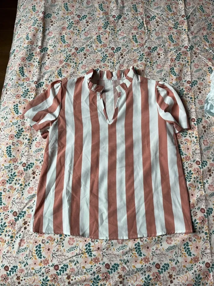 TEE shirt