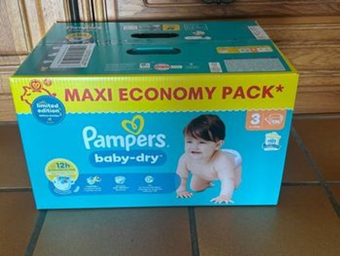 Couches Pampers baby dry - taille 3