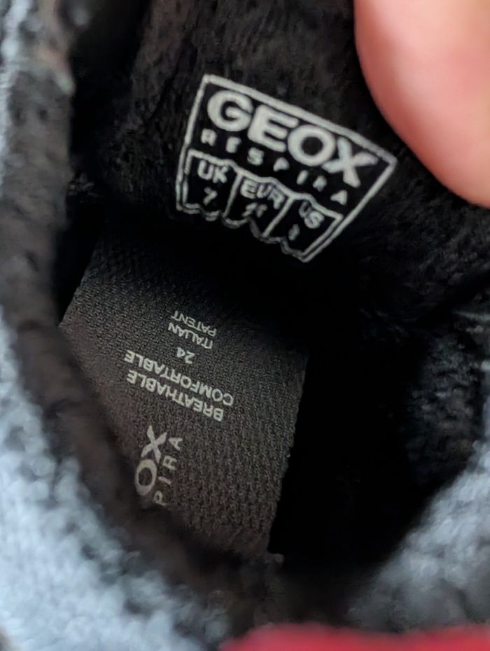 Baskets garçon. Taille 24. Neuf. Geox - photo numéro 6