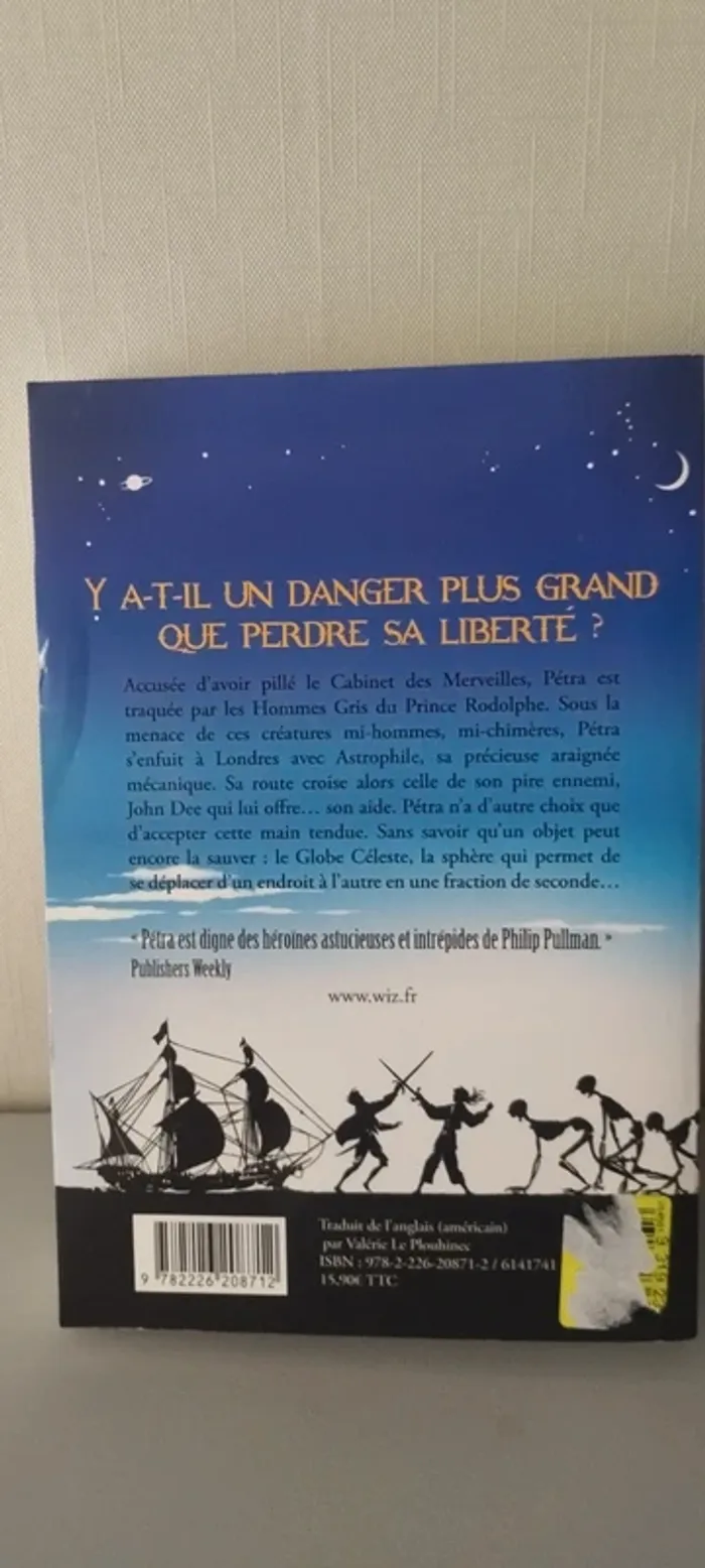 Le globe céleste. Marie Rutkoski - photo numéro 2