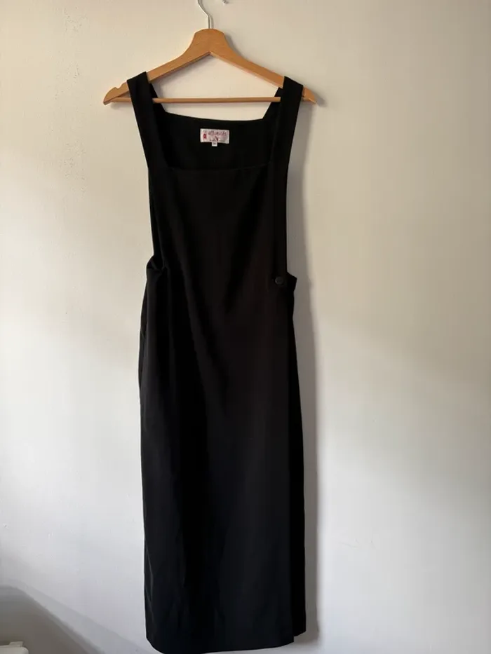 Robe longue noir portefeuille taille 38 Armand Thierry - photo numéro 2
