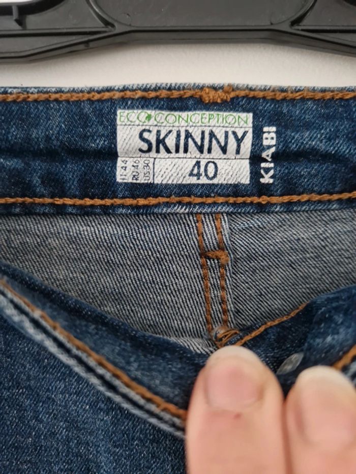 Jean skinny femme effet déchiré brut T40 neuf sans étiquette kiabi - photo numéro 2