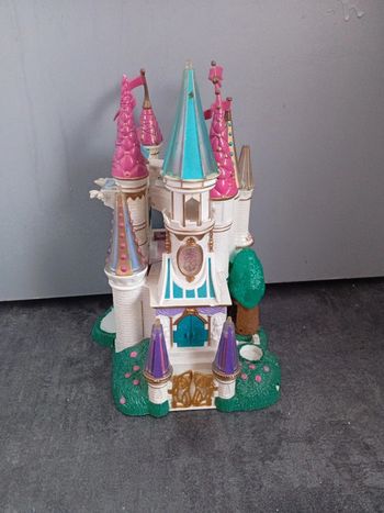 Château La belle et la bete Disney