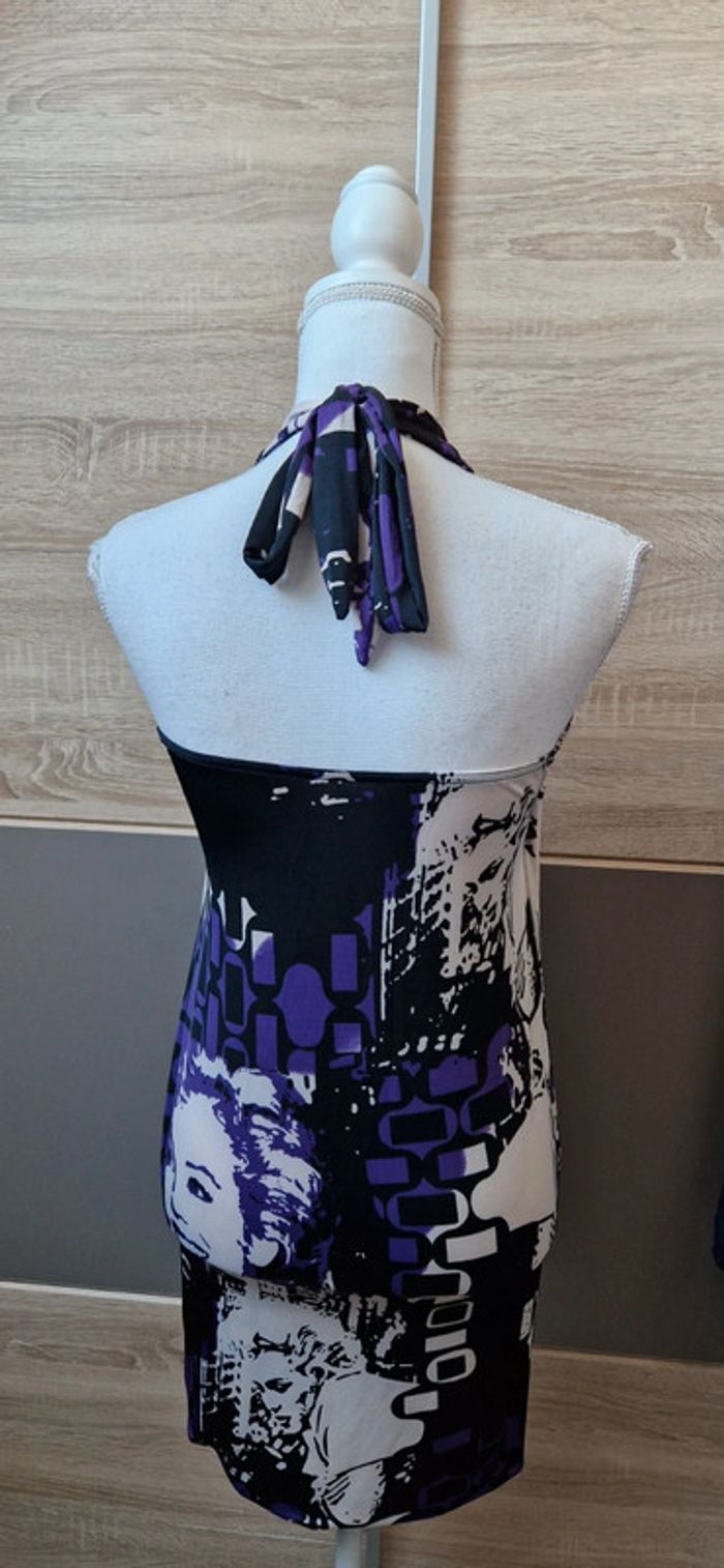 Robe dos nu. - photo numéro 2