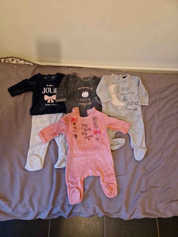 Lot de 4 pyjamas 3 mois