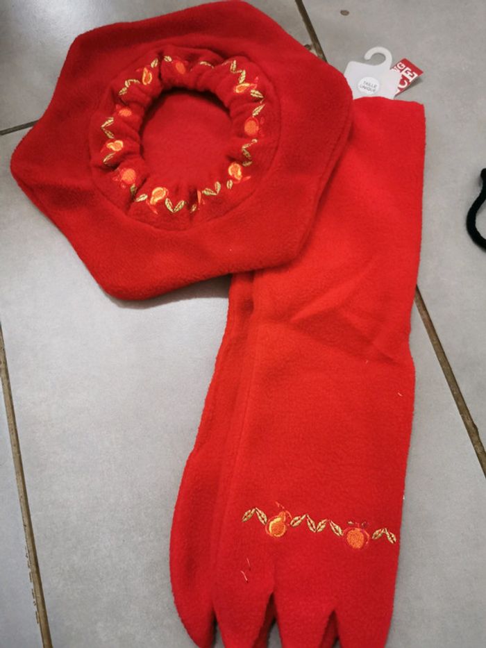 Ensemble bonnet écharpe neuf
