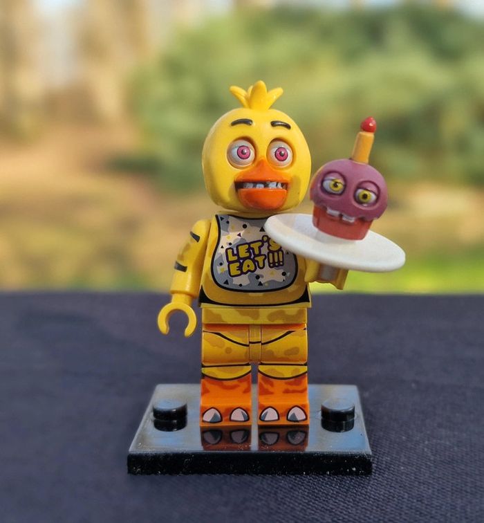 Minifigure jeu vidéo film horreur FNAF Five Nights At Freddy's Chica n1.2