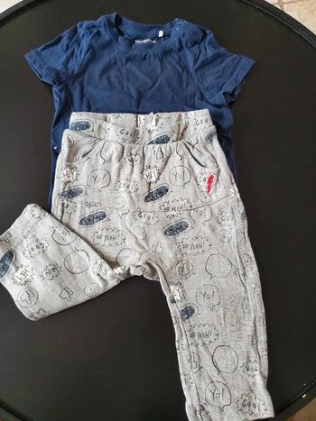 Ensemble jogging et t-shirt 18 mois