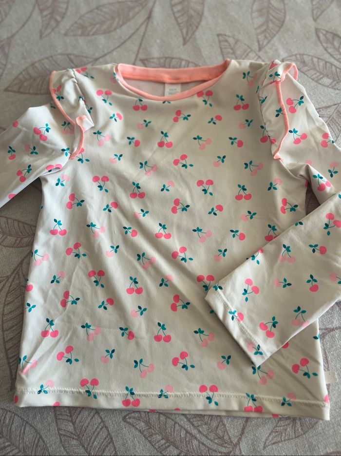 Tee shirt