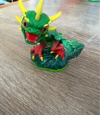 Figurine skylanders spyro’s adventure camo