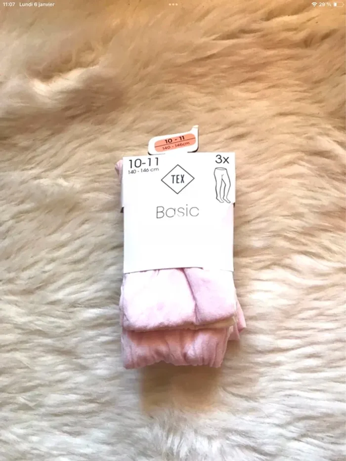 Lot de 3 collants 10- 11 ans neuf avec emballage