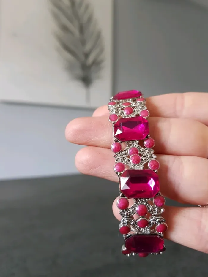 Bracelet rose fuschia - photo numéro 2