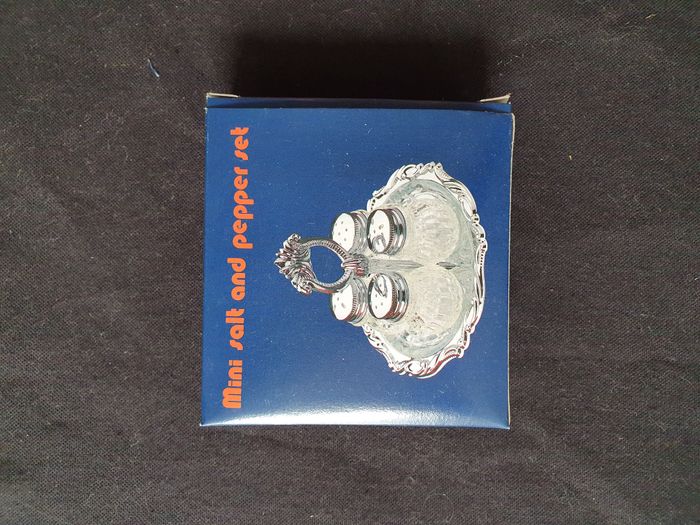 Set mini sel et poivre verre et métal argenté Neuf - photo numéro 3