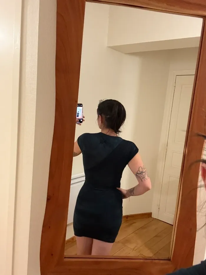Robe Maje en très bon état bleu marine taille S - photo numéro 5